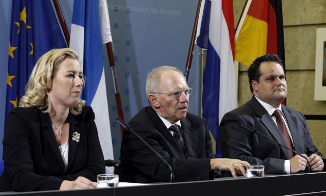 Να κάνει περισσότερα ζητά από την Ελλάδα το κλαμπ των «ΑΑΑ» της Ευρωζώνης